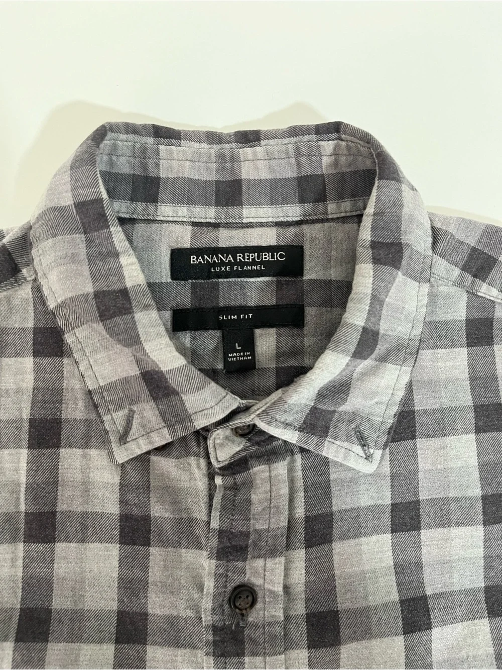 Banana Republic  Luxe Flannel Men's Gray and Black Plaid Long Sleeve Shirt